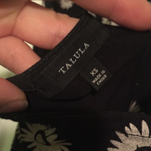 🔻SOLD ON MERC🔻 Aritzia Talula Daisy Dress - Picture 6 of 7